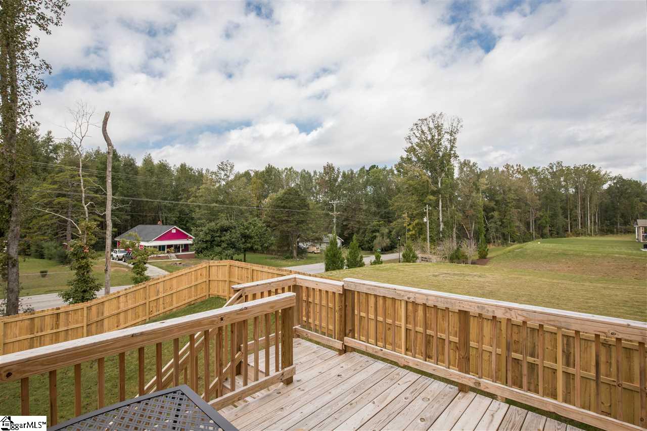 304 Rambling Hills Way Simpsonville, SC 29681 - Photo 5 of 28 Gallery Image 5