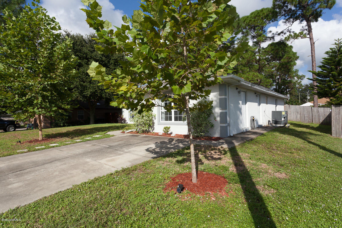 6070 Chapman Street Cocoa, FL 32927 - Photo 3 of 19 6070 Chapman St-12