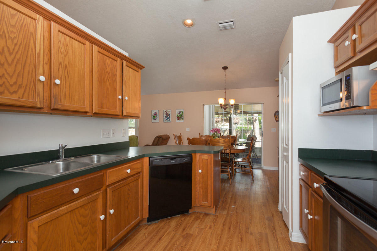 6070 Chapman Street Cocoa, FL 32927 - Photo 8 of 19 6070 Chapman St-17