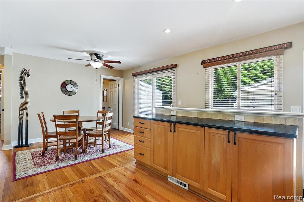 356 Winry Drive Rochester Hills, MI 48307 - Photo 10 of 30