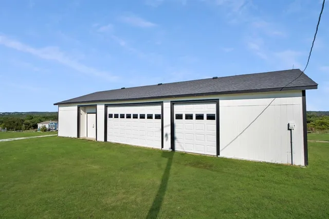 $2,750,000 | 10902 Clear Creek Road West, Sanger, TX 76266