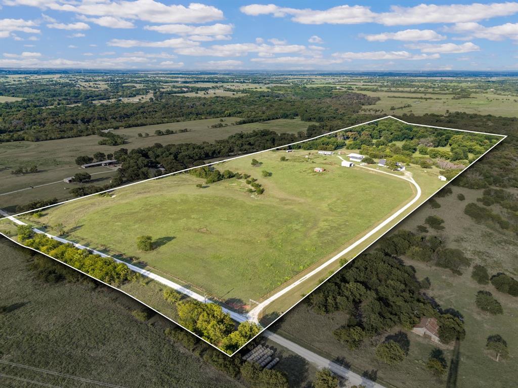 10902 Clear Creek Road West Sanger, TX 76266 - Photo 3 of 40 a view of a tennis court