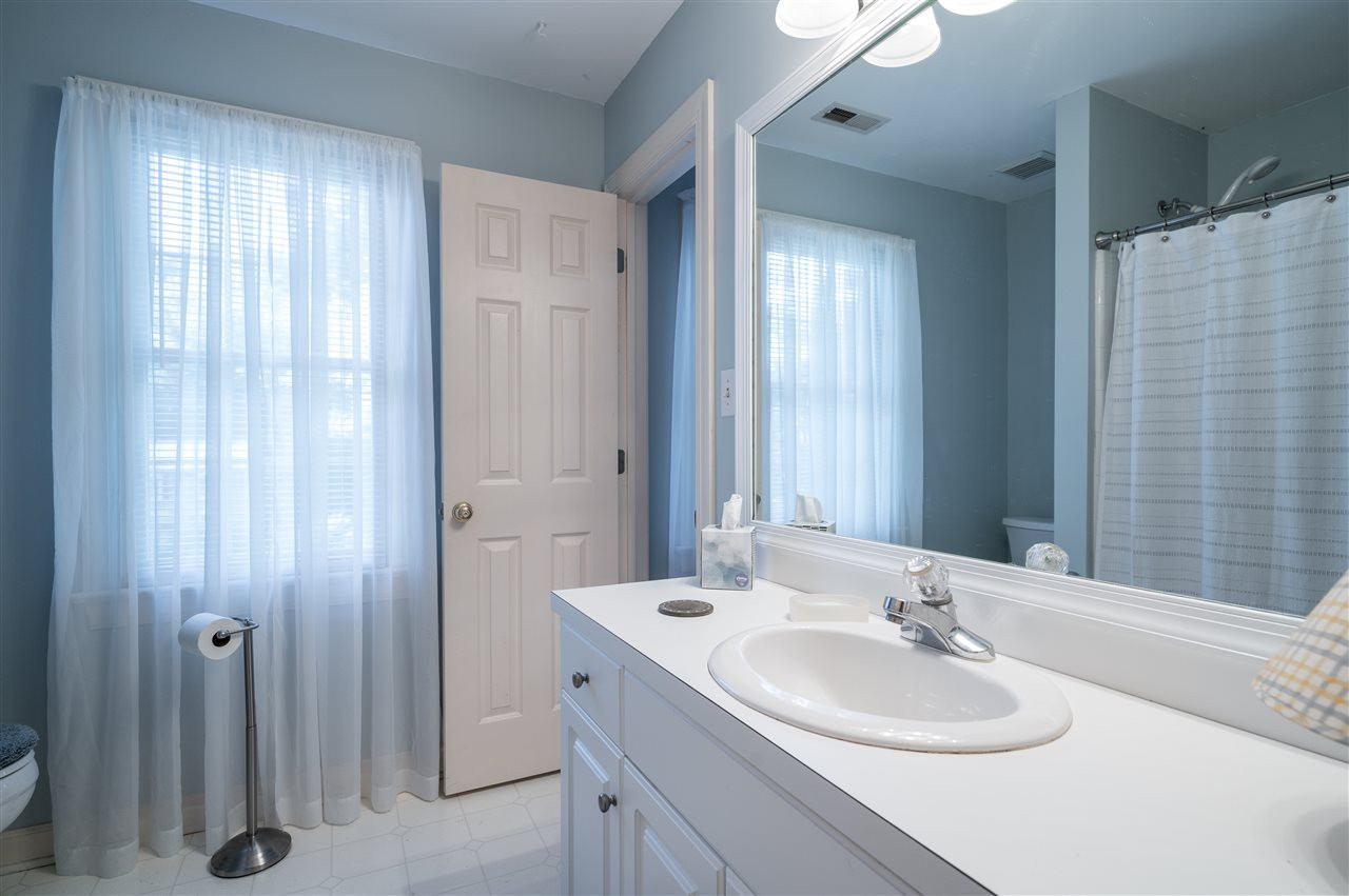 7225 Mine Shaft Road Raleigh, NC 27615 - Photo 11 of 13 2nd full bathroom