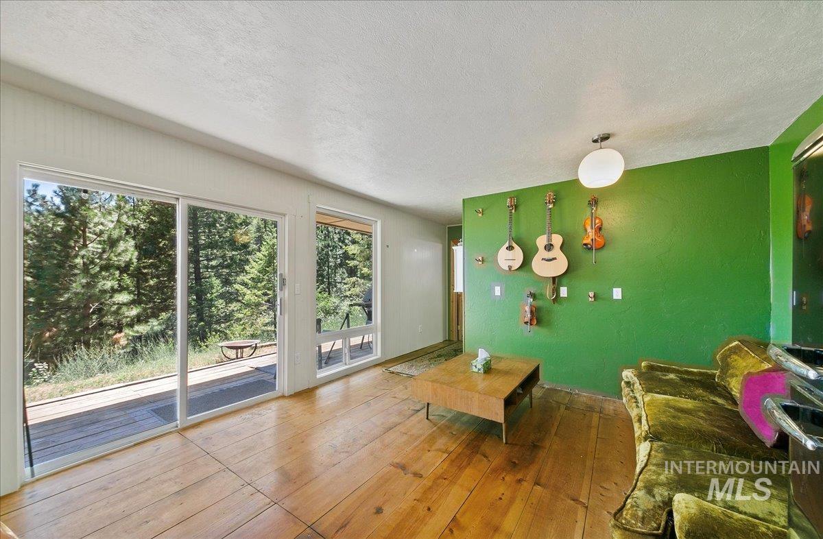 221 Tollgate Road Boise, ID 83716 - Photo 9 of 33