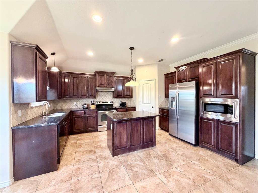 5617 Yellow Brick Road Abilene, TX 79602 - Photo 5 of 26