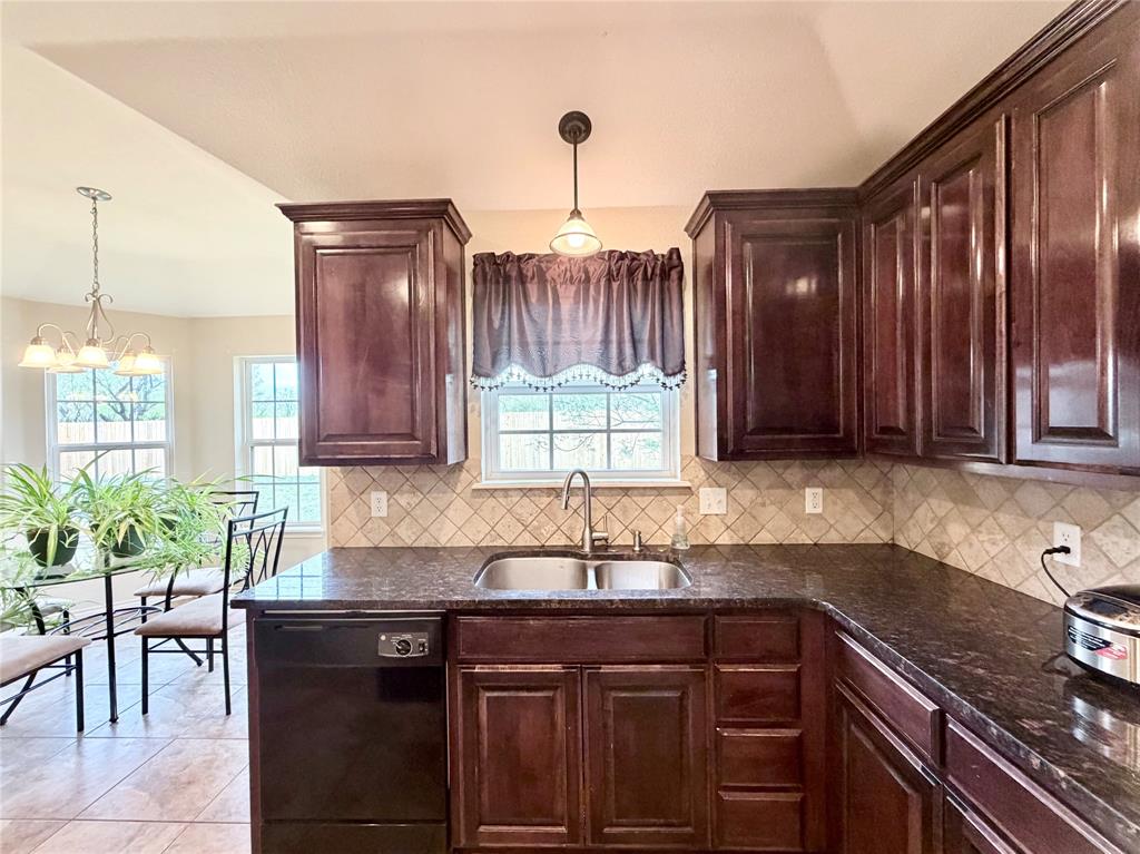 5617 Yellow Brick Road Abilene, TX 79602 - Photo 7 of 26