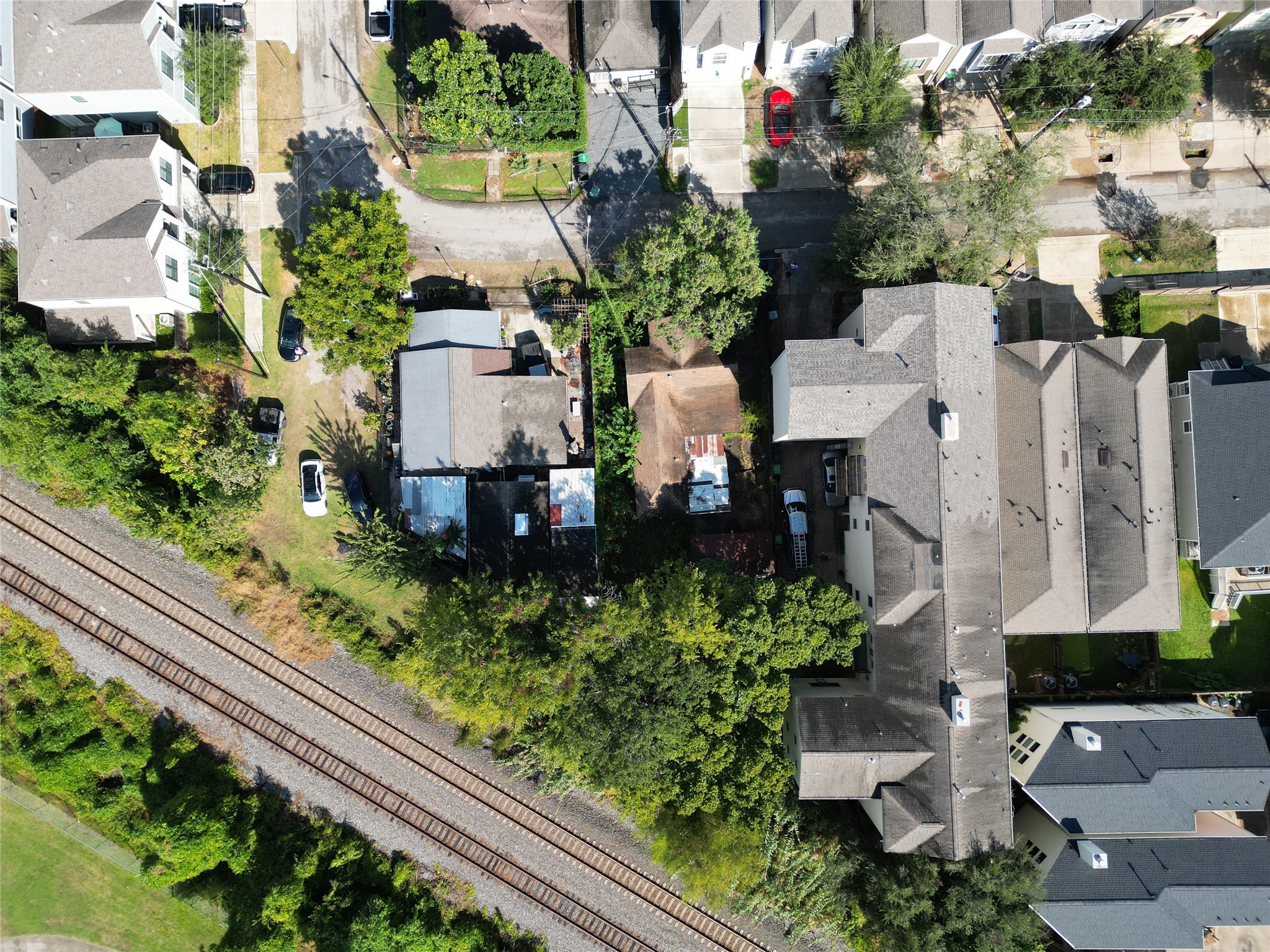 5845 Darling Street Houston, TX 77007 - Photo 2 of 27 an aerial view of multiple house