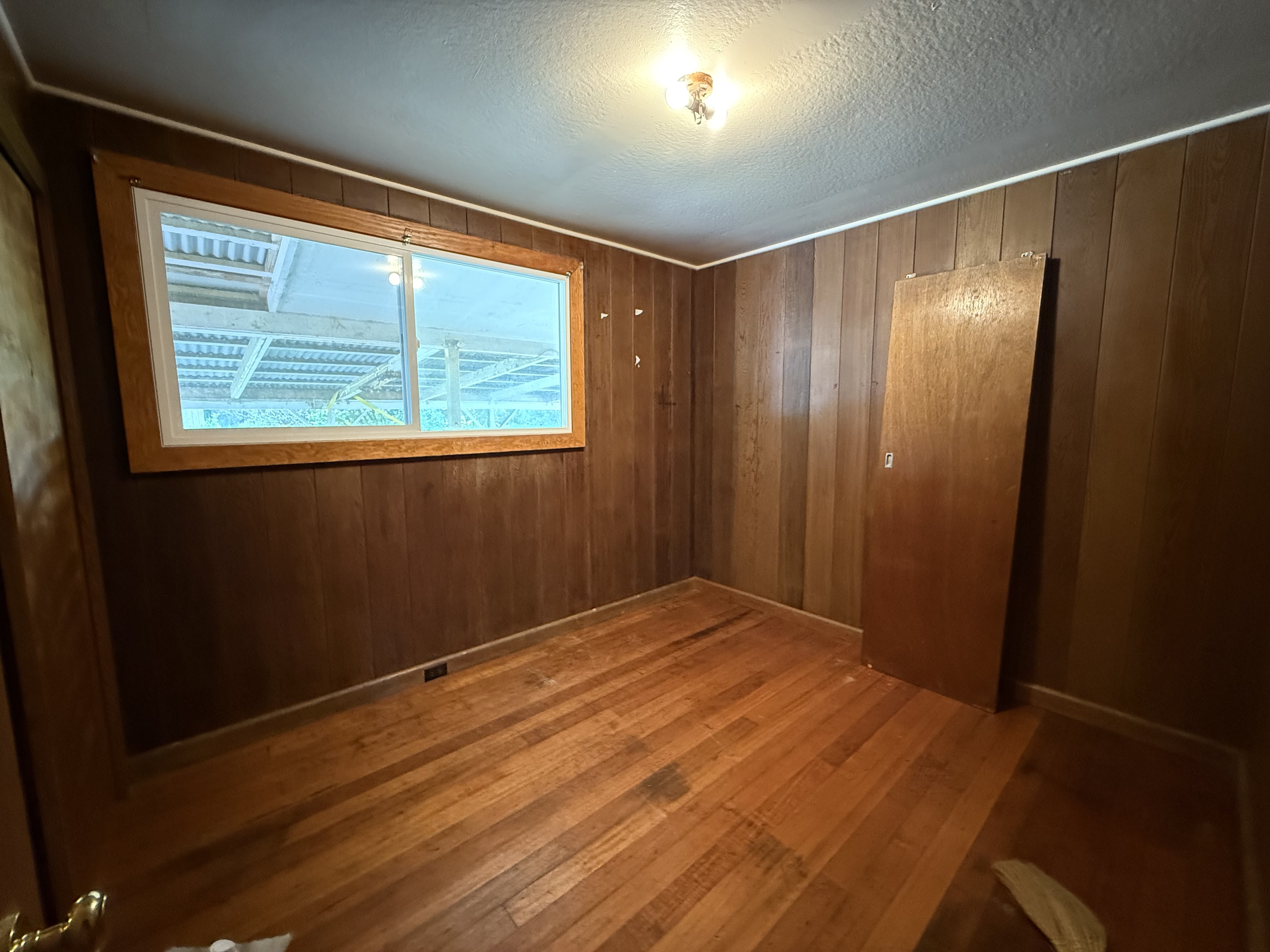 64-5231 White Road Kamuela, HI 96743 - Photo 8 of 15 a view of empty room with wooden floor