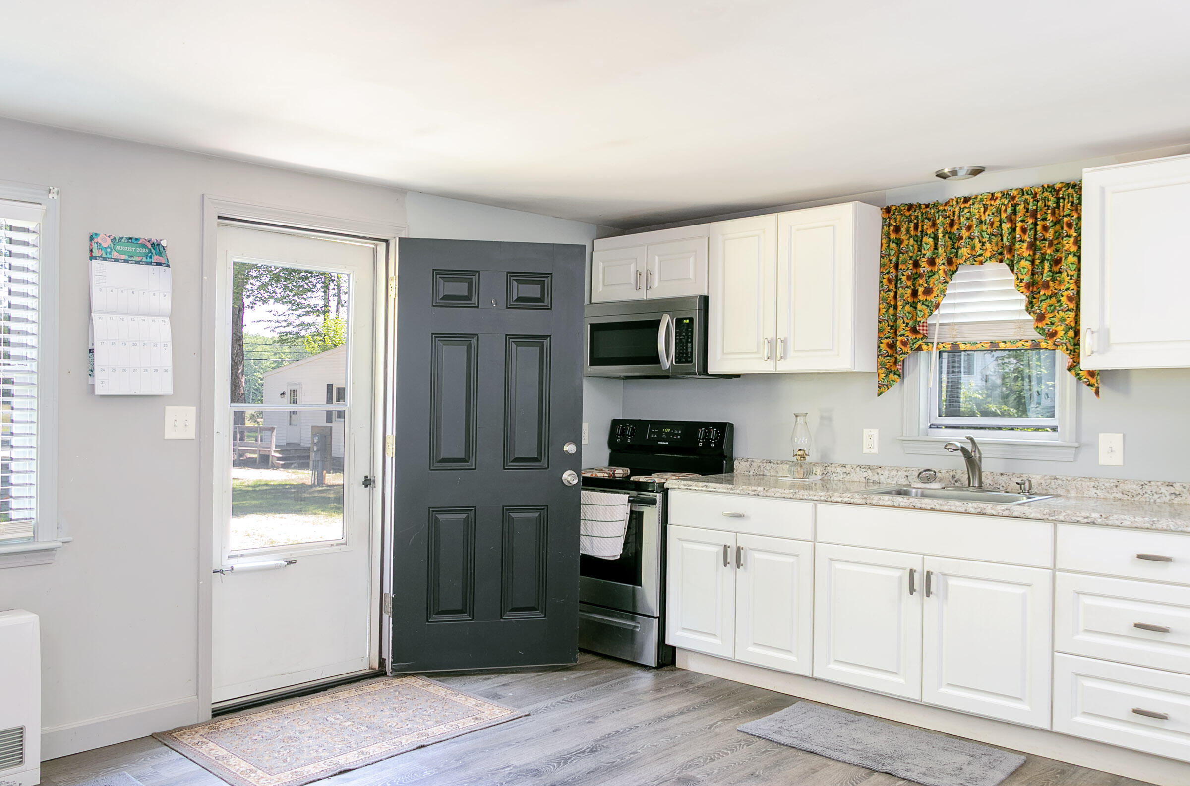 276 Alfred Road Kennebunk, ME 04043 - Photo 3 of 14 Kitchen