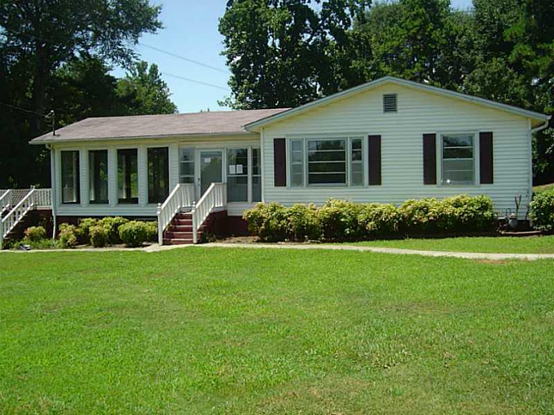 5611 Cemetery Road Lula, GA 30554 - Photo 1 of 1 Exterior Front.