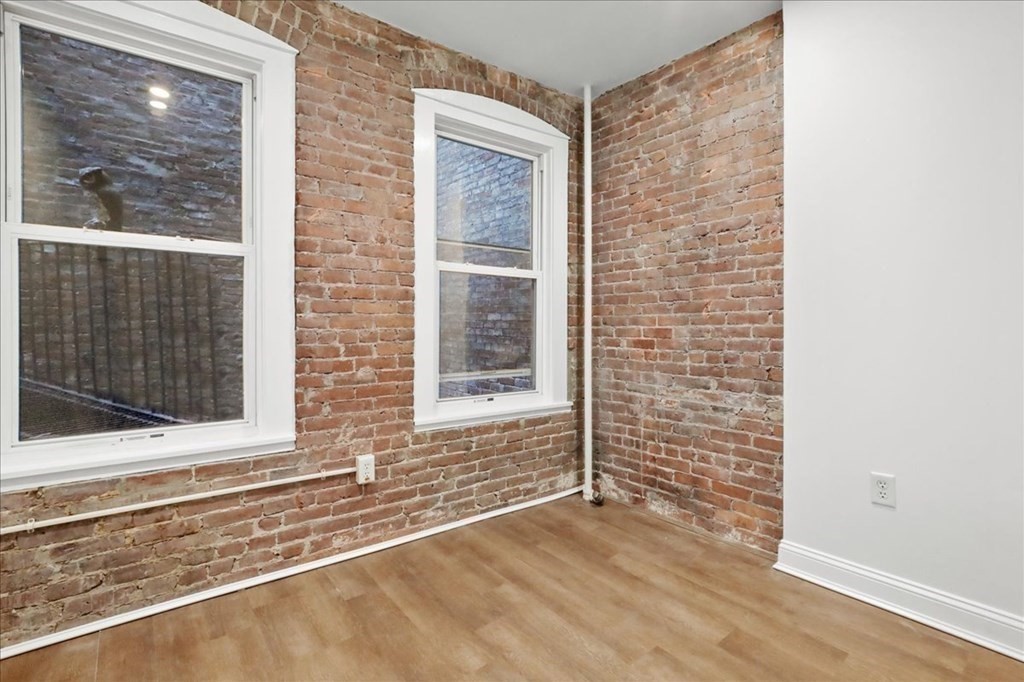 19 Harris Street, Unit 4 Boston, MA 02113 - Photo 8 of 14