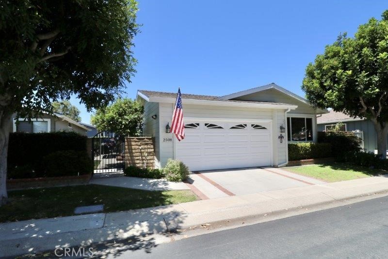 2508 View Lake, Unit 160 Santa Ana, CA 92705 - Photo 4 of 51