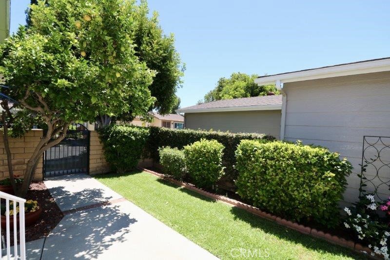 2508 View Lake, Unit 160 Santa Ana, CA 92705 - Photo 9 of 51