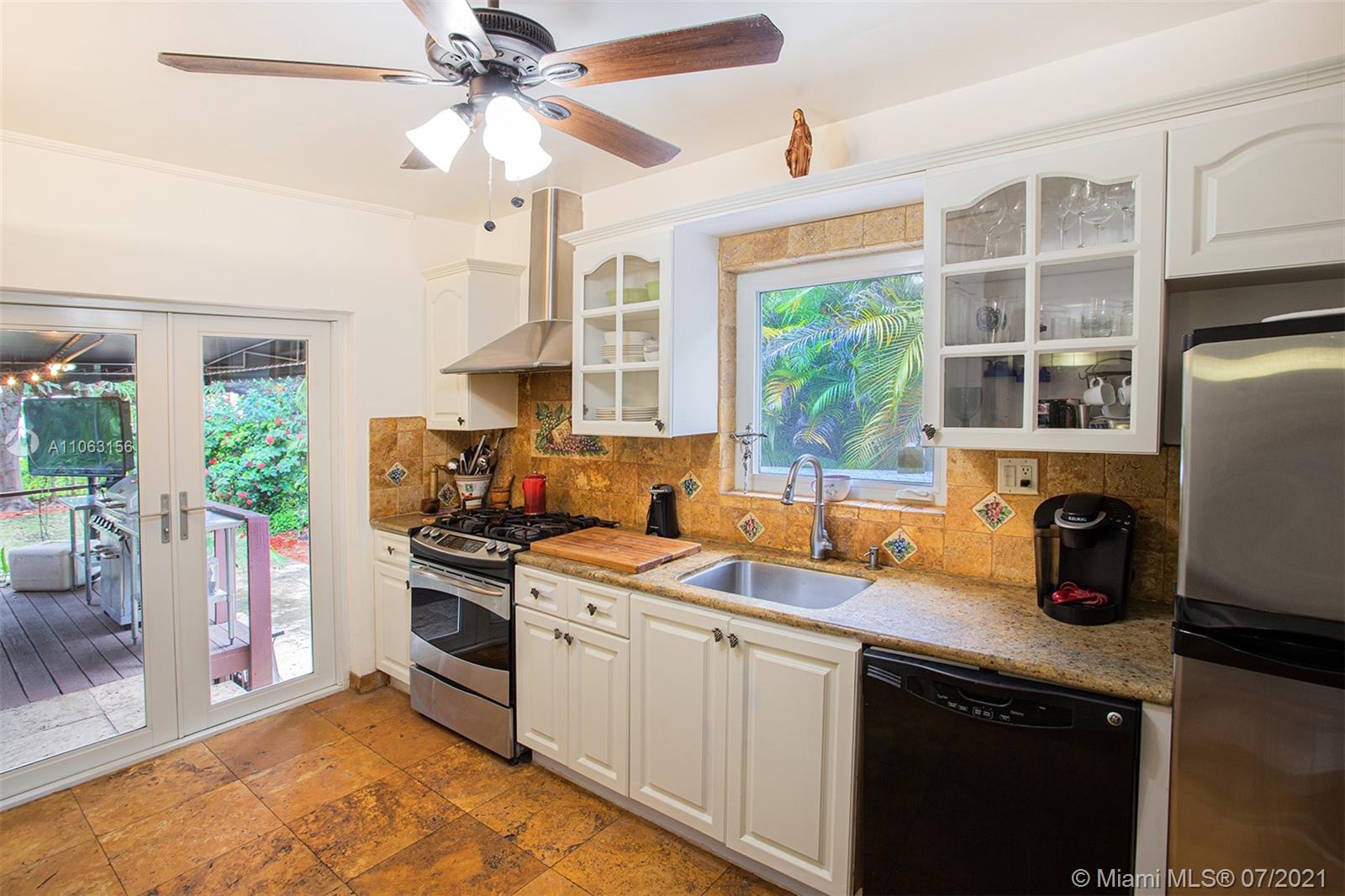 120 Southwest 25th Road Miami, FL 33129 - Photo 13 of 33