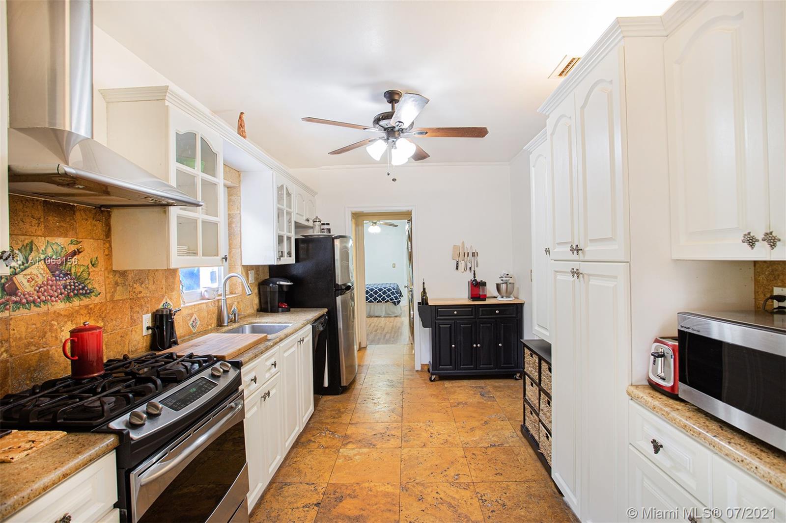 120 Southwest 25th Road Miami, FL 33129 - Photo 14 of 33