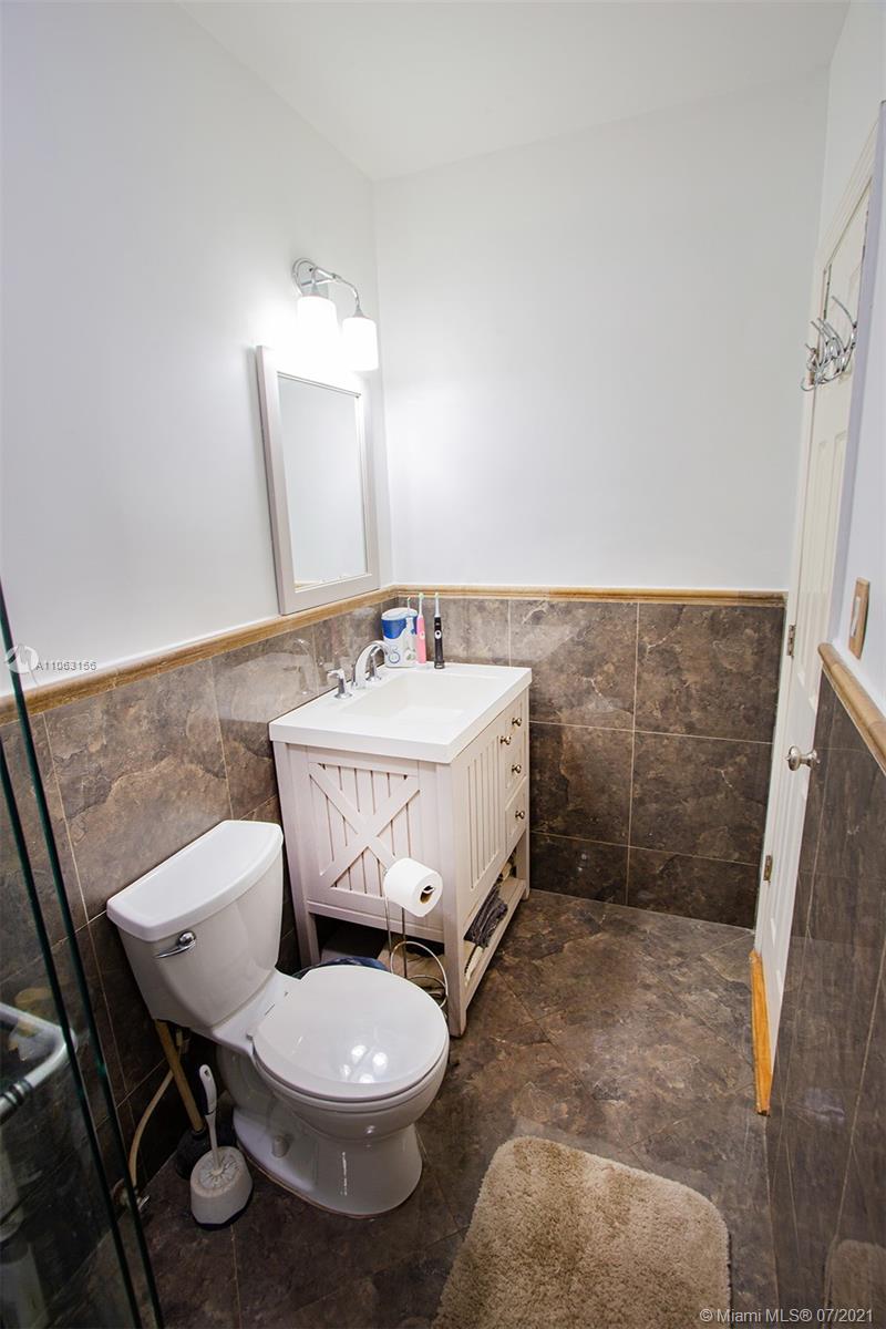 120 Southwest 25th Road Miami, FL 33129 - Photo 19 of 33
