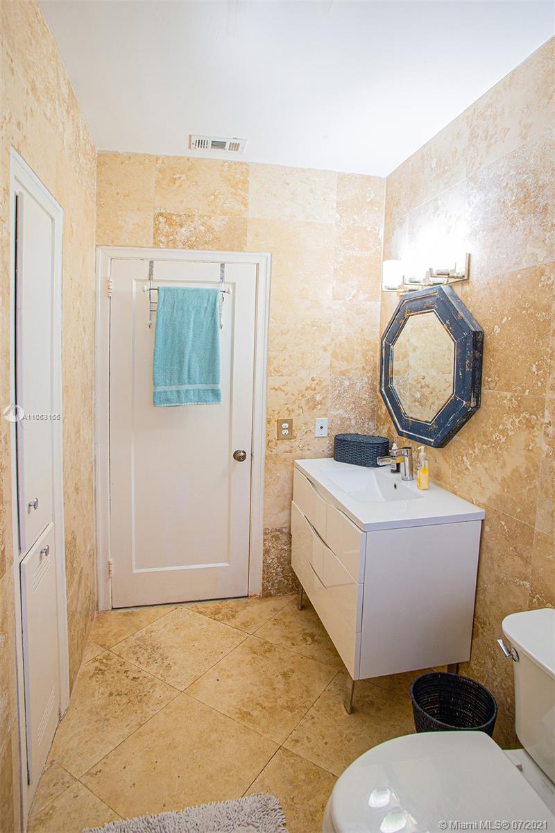 120 Southwest 25th Road Miami, FL 33129 - Photo 24 of 33