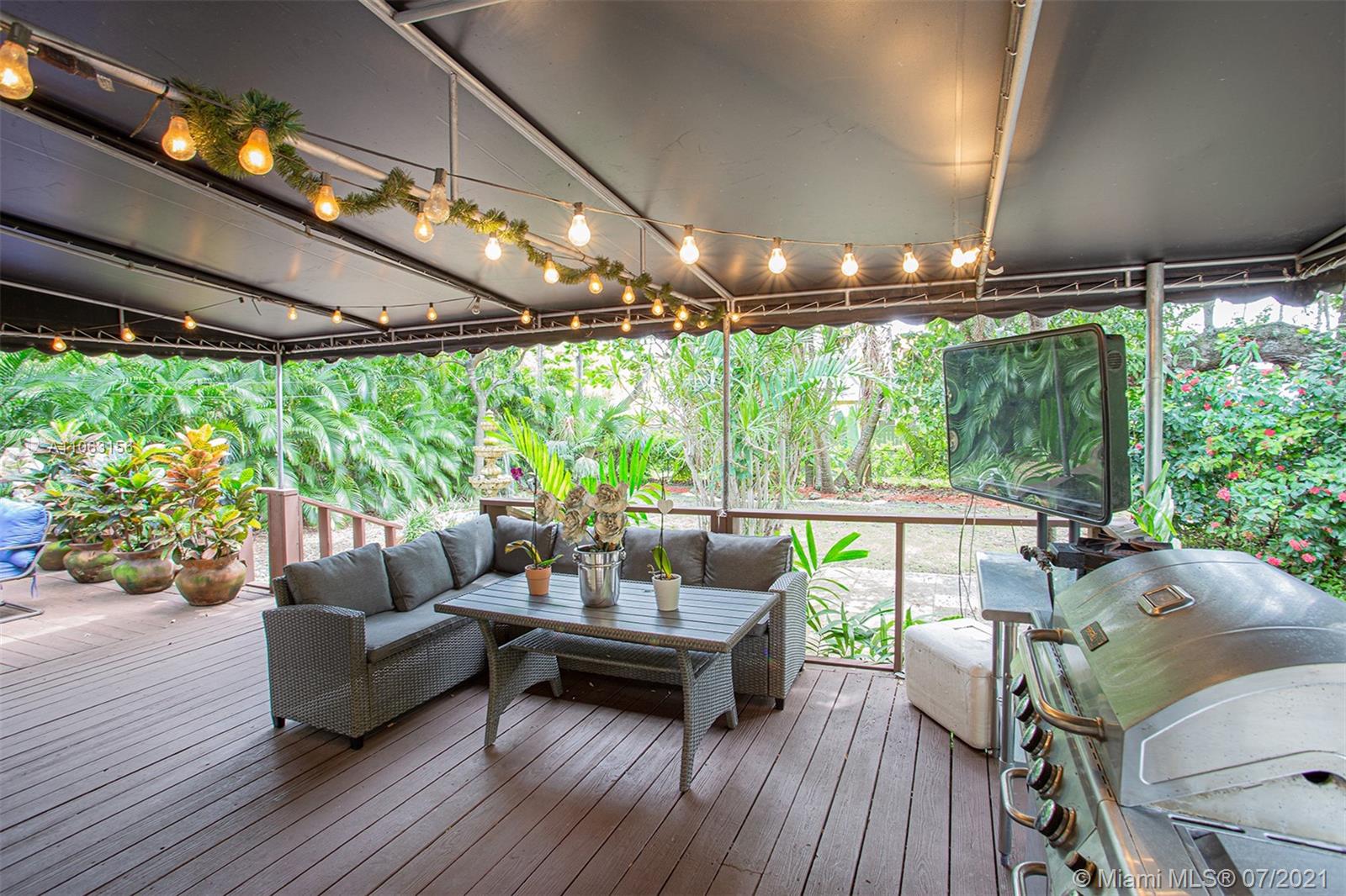 120 Southwest 25th Road Miami, FL 33129 - Photo 27 of 33