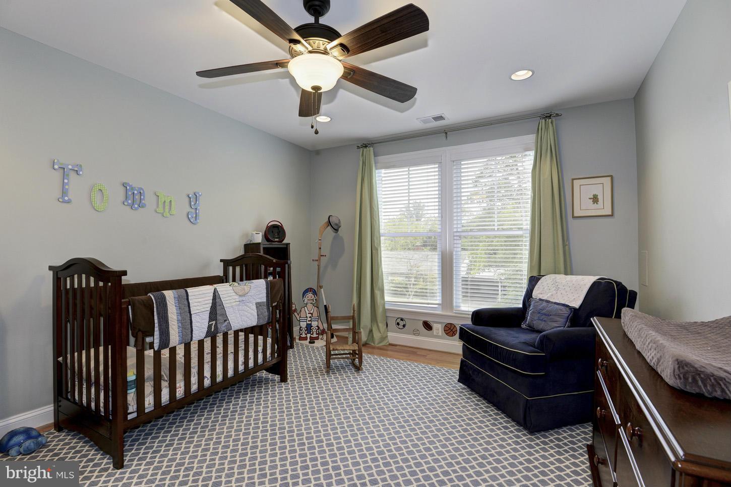 4805 Edgefield Road Bethesda, MD 20814 - Photo 20 of 30 Bedroom