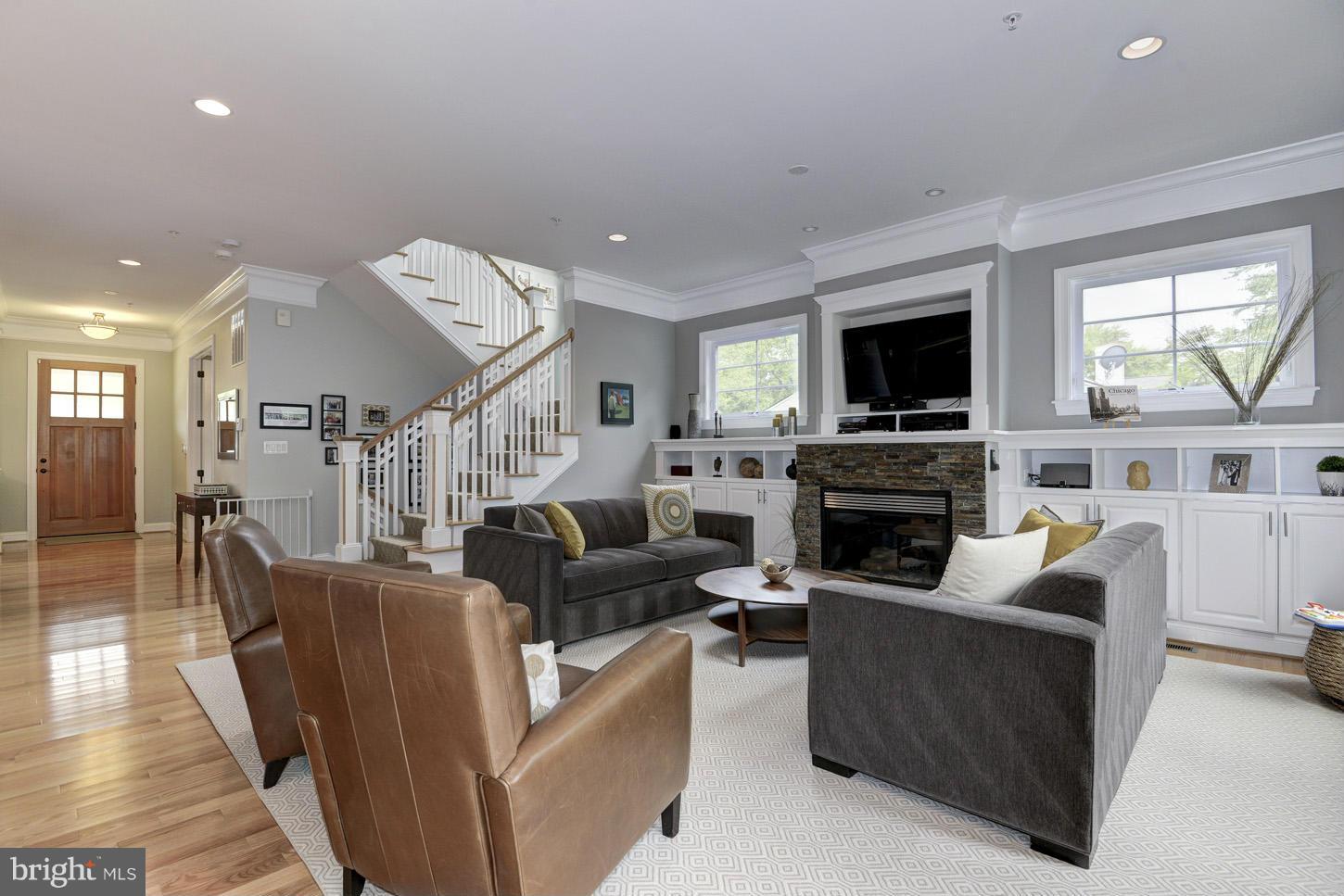 4805 Edgefield Road Bethesda, MD 20814 - Photo 10 of 30 Family Room