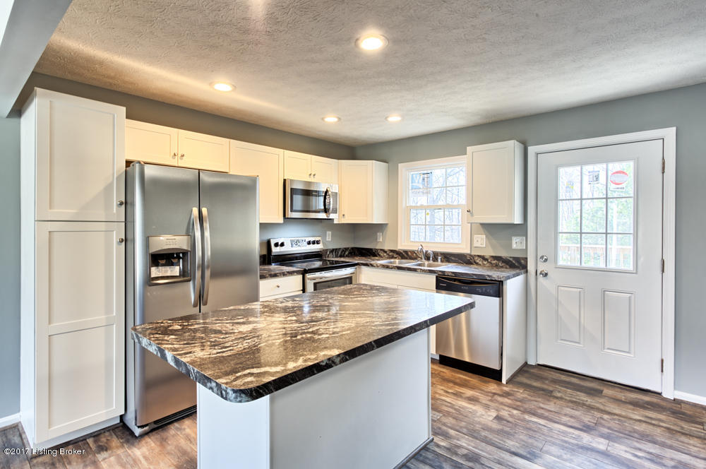 380 Rams Run Shepherdsville, KY 40165 - Photo 6 of 29 Island | New cabinets |