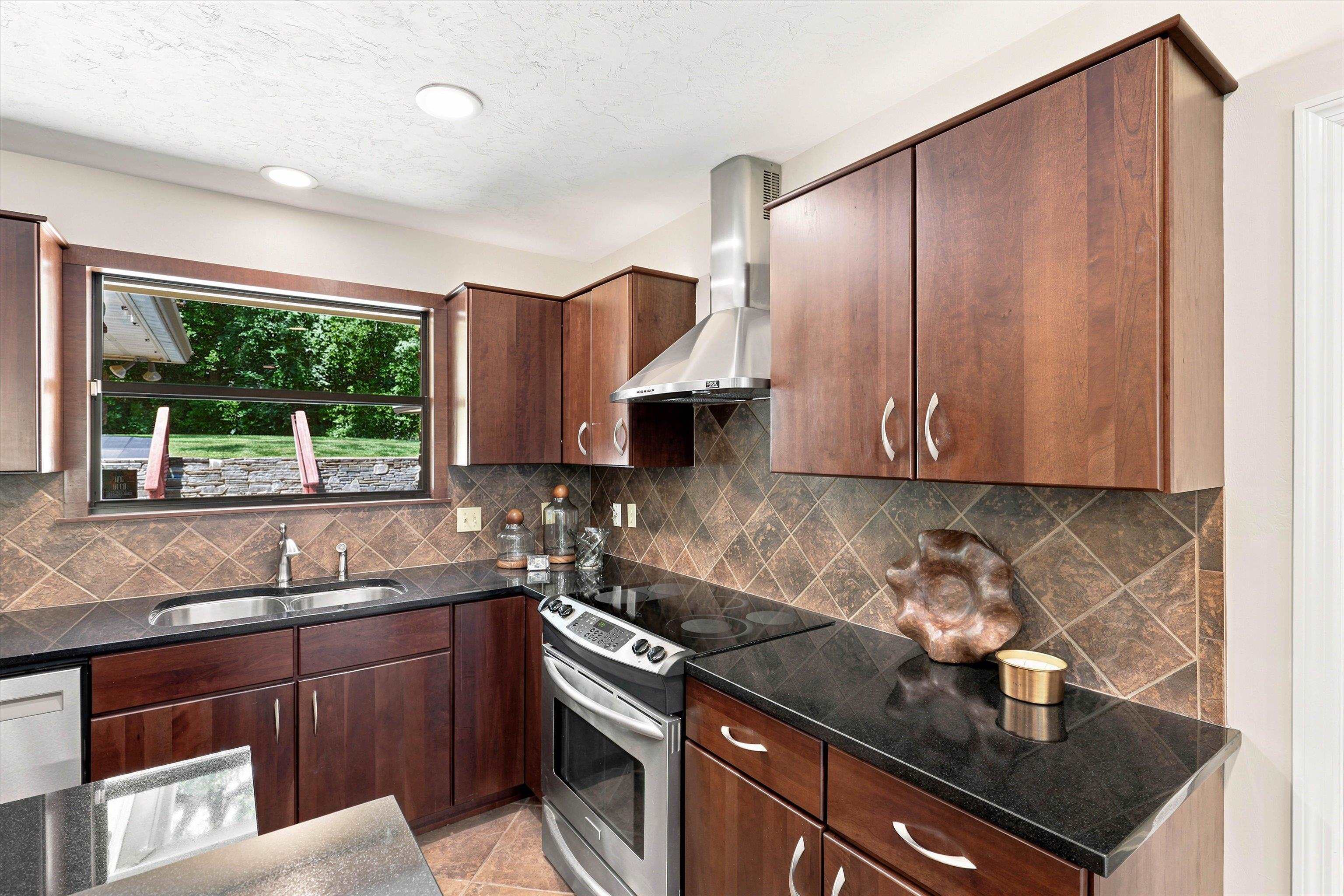2220 Armistead Road Tallahassee, FL 32308 - Photo 15 of 48 Gallery Image 15