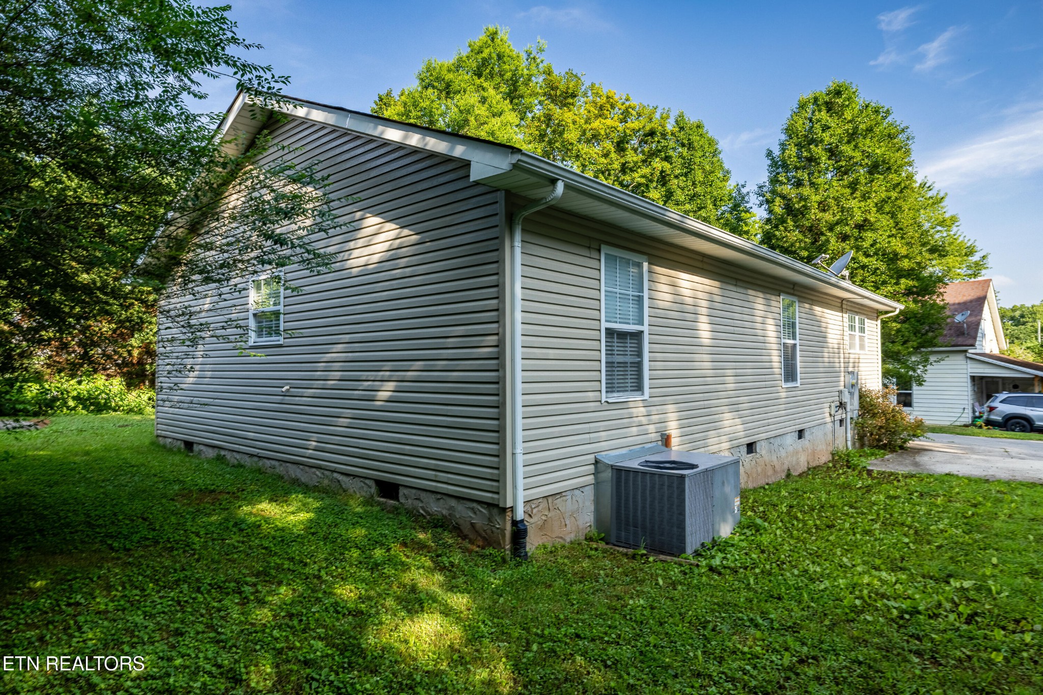 1606 Sevierville Road Maryville, TN 37804 - Photo 3 of 37 Gallery Image 3