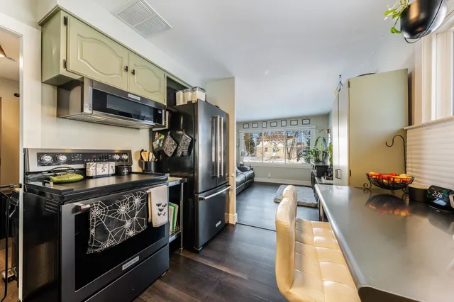 $224,900 | 913 Jefferson Street, Menasha, WI 54952