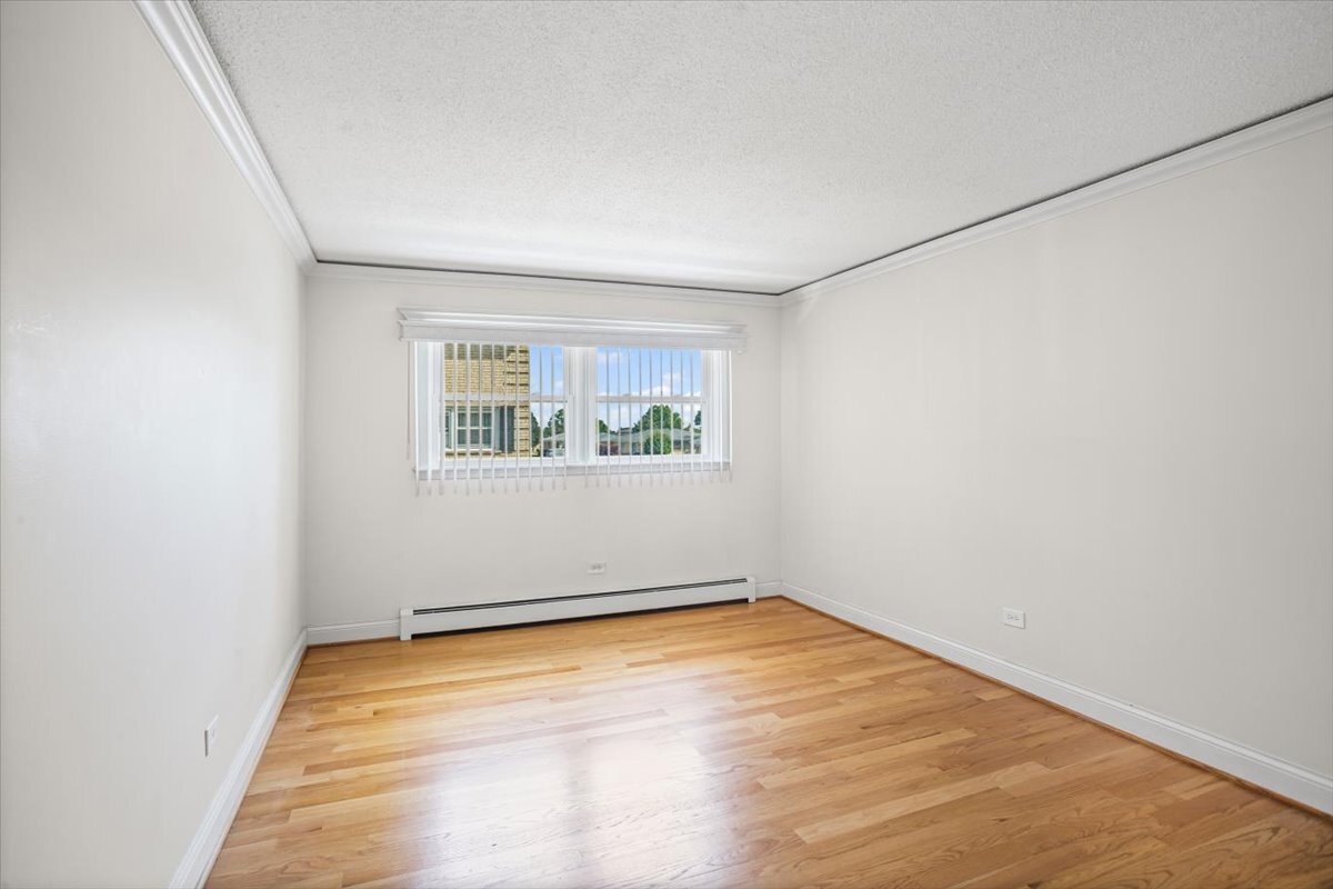 4931 North East River Road, Unit 2A Norridge, IL 60706 - Photo 7 of 10