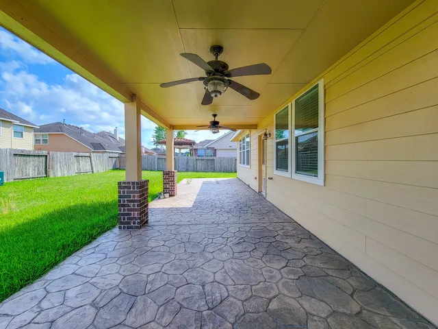 $2,900 | 805 Arlington Pointe Drive, League City, TX 77573