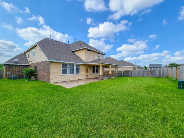 $2,900 | 805 Arlington Pointe Drive, League City, TX 77573