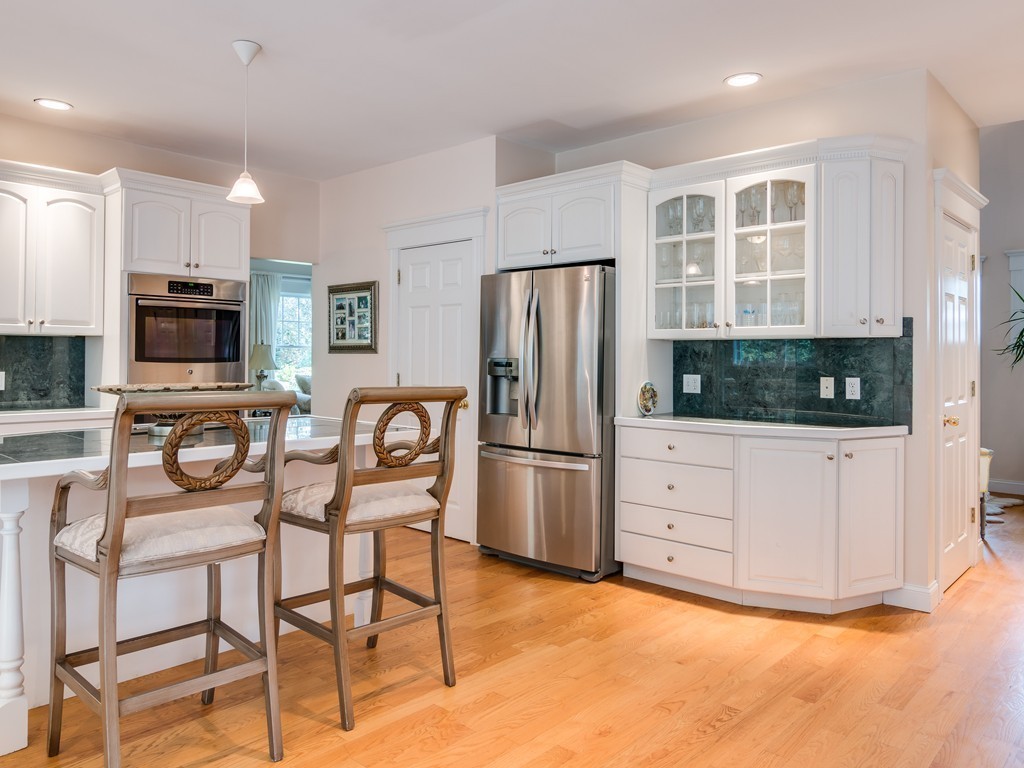 53 Grapevine Road Gloucester, MA 01930 - Photo 9 of 27