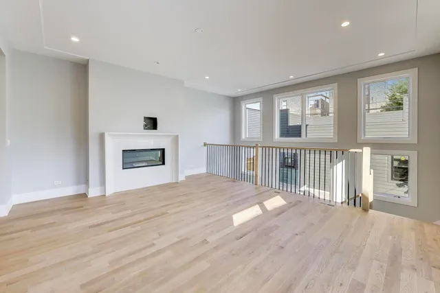 $1,399,000 | 3929 North Francisco Avenue, Chicago, IL 60618