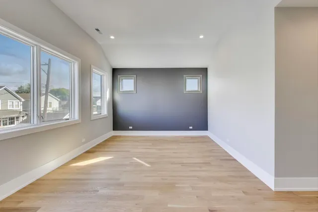 $1,399,000 | 3929 North Francisco Avenue, Chicago, IL 60618