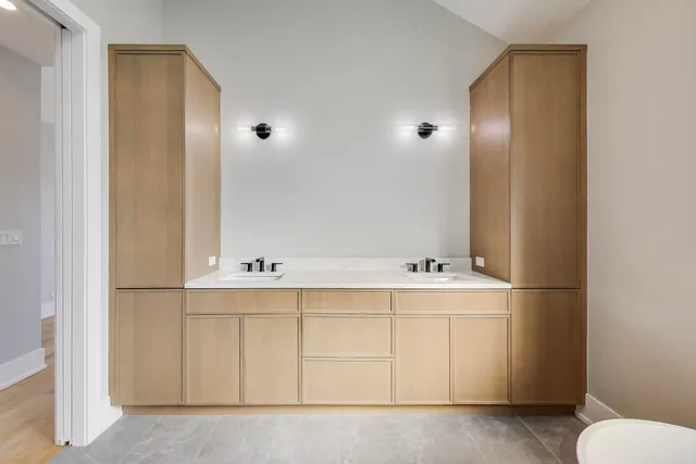 $1,399,000 | 3929 North Francisco Avenue, Chicago, IL 60618