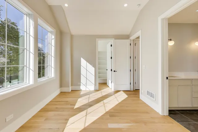 $1,399,000 | 3929 North Francisco Avenue, Chicago, IL 60618