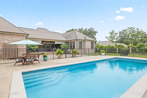 $650,000 | 1701 Squirrel Run Drive, New Iberia, LA 70560