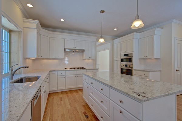 19 Hunters Ridge Way Hopkinton, MA 01748 - Photo 6 of 30 Gallery Image 6