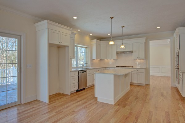 19 Hunters Ridge Way Hopkinton, MA 01748 - Photo 7 of 30 Gallery Image 7