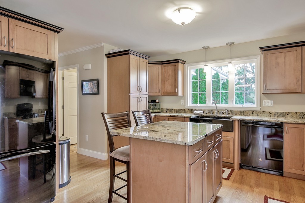11 Pembrook Road North Andover, MA 01845 - Photo 3 of 29 Gallery Image 3