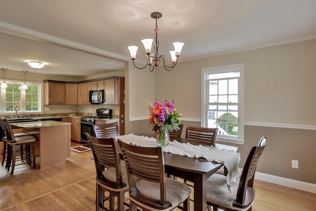 11 Pembrook Road North Andover, MA 01845 - Photo 5 of 29 Gallery Image 5