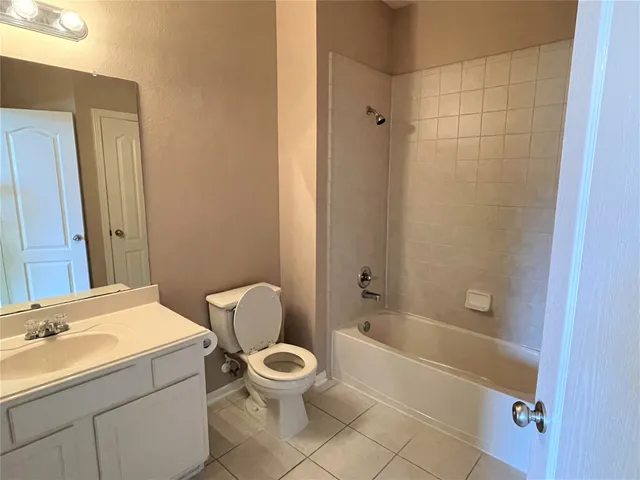 $2,550 | 3305 Knollcrest Lane, Pearland, TX 77584