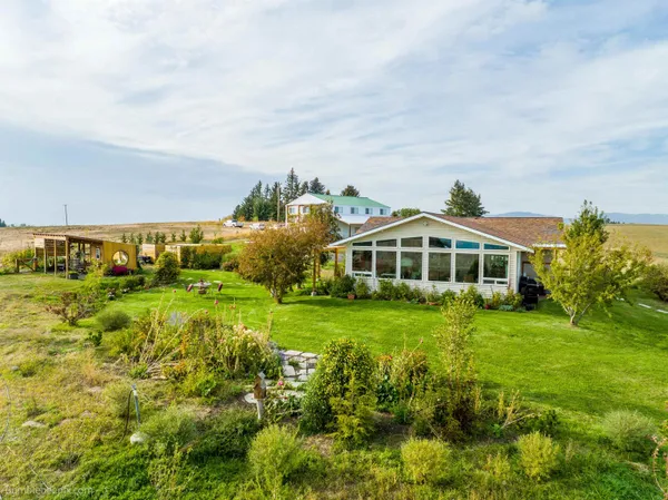 $850,000 | 22810 East Rockford-Idaho Road, Rockford, WA 99030