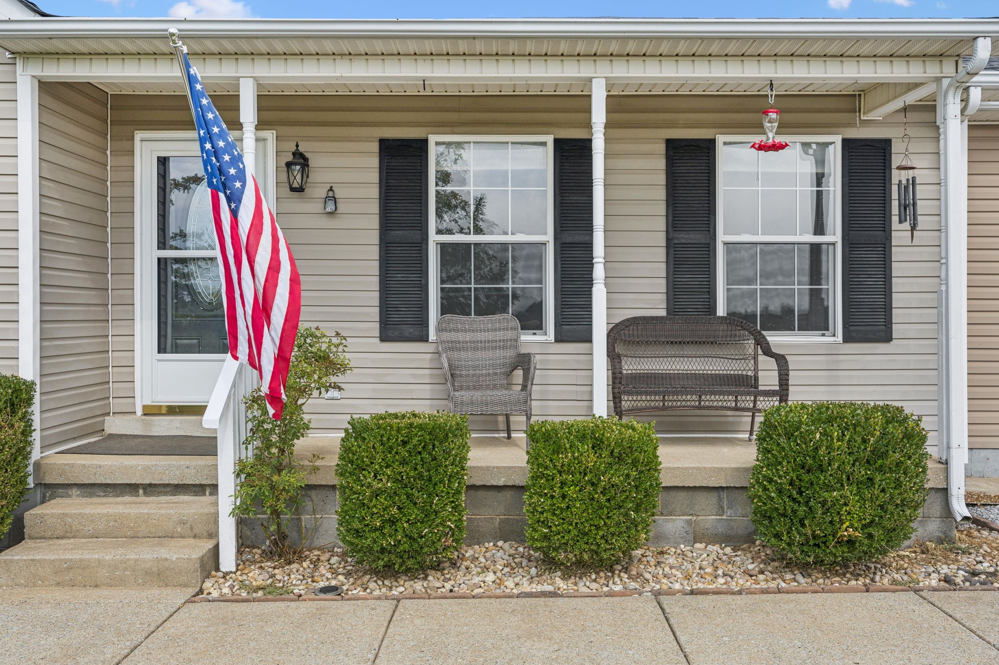 1547 Longview Road Unionville, TN 37180 - Photo 5 of 41 a front view of a house with a yard