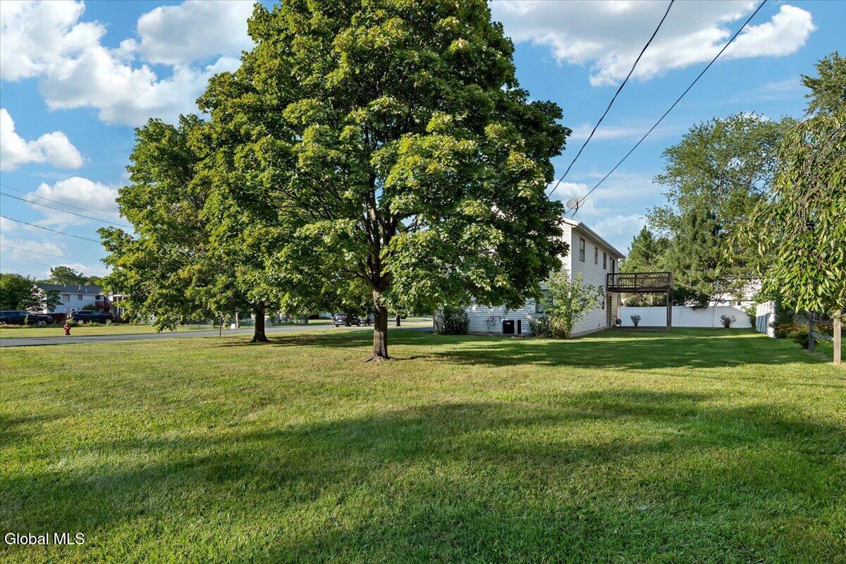 64 Robin Lane Rensselaer, NY 12144 - Photo 29 of 38 38-P1546571