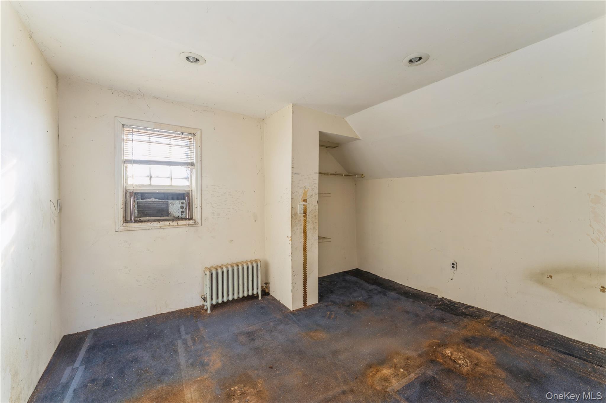 192 Brixton Road South Garden City, NY 11530 - Photo 16 of 28