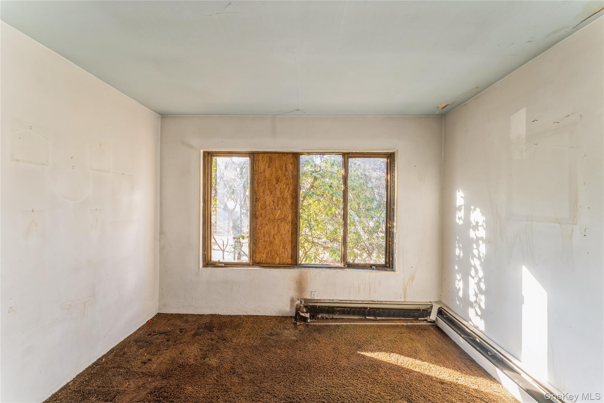 192 Brixton Road South Garden City, NY 11530 - Photo 23 of 28