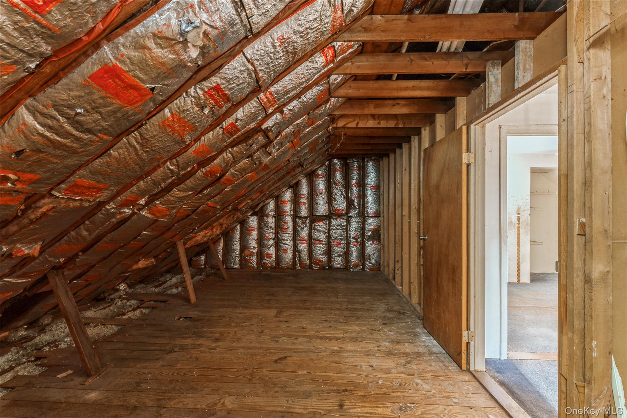 192 Brixton Road South Garden City, NY 11530 - Photo 25 of 28