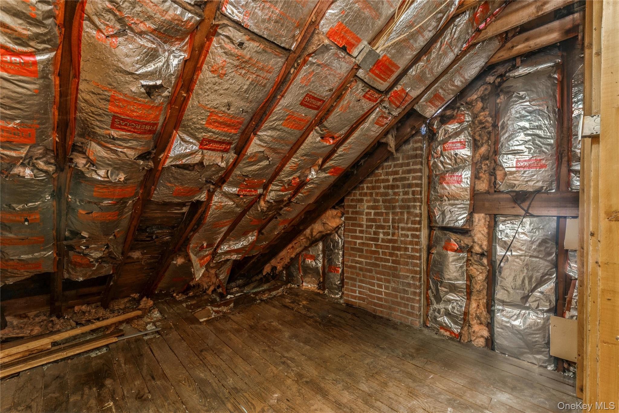 192 Brixton Road South Garden City, NY 11530 - Photo 26 of 28