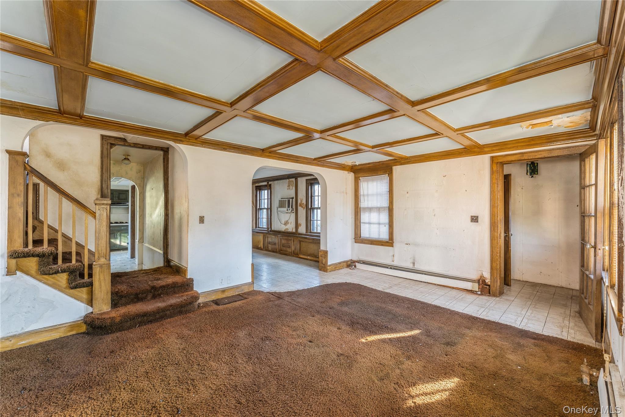 192 Brixton Road South Garden City, NY 11530 - Photo 8 of 28